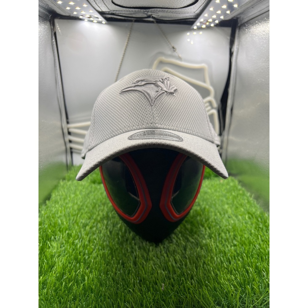 Toronto Blue Jays New Era Gray Fitted Hat Baseball Cap Size 7 1/4‎